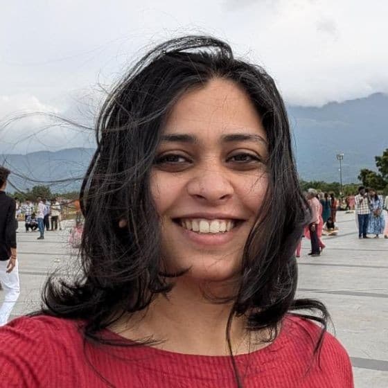 Namita Khande headshot