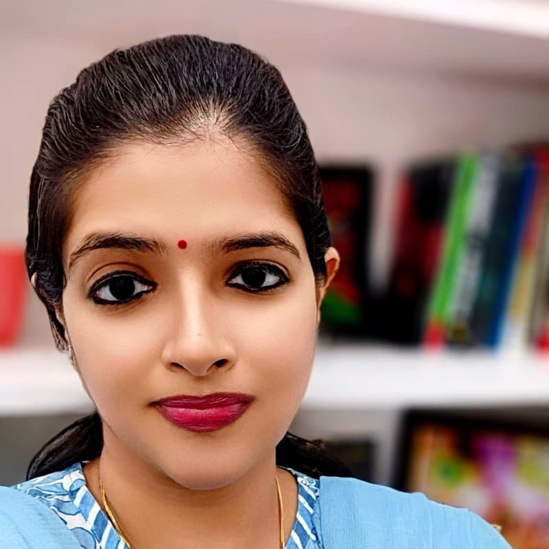 Dr. Sumitra Mishra headshot